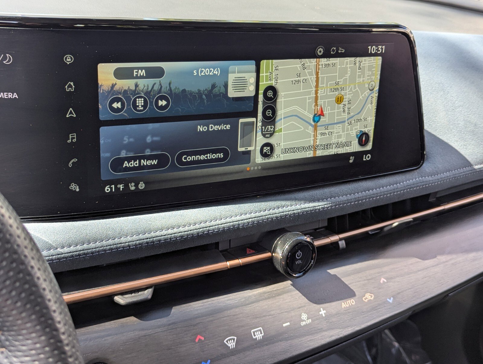 Certified 2024 Nissan Ariya AWD image 24
