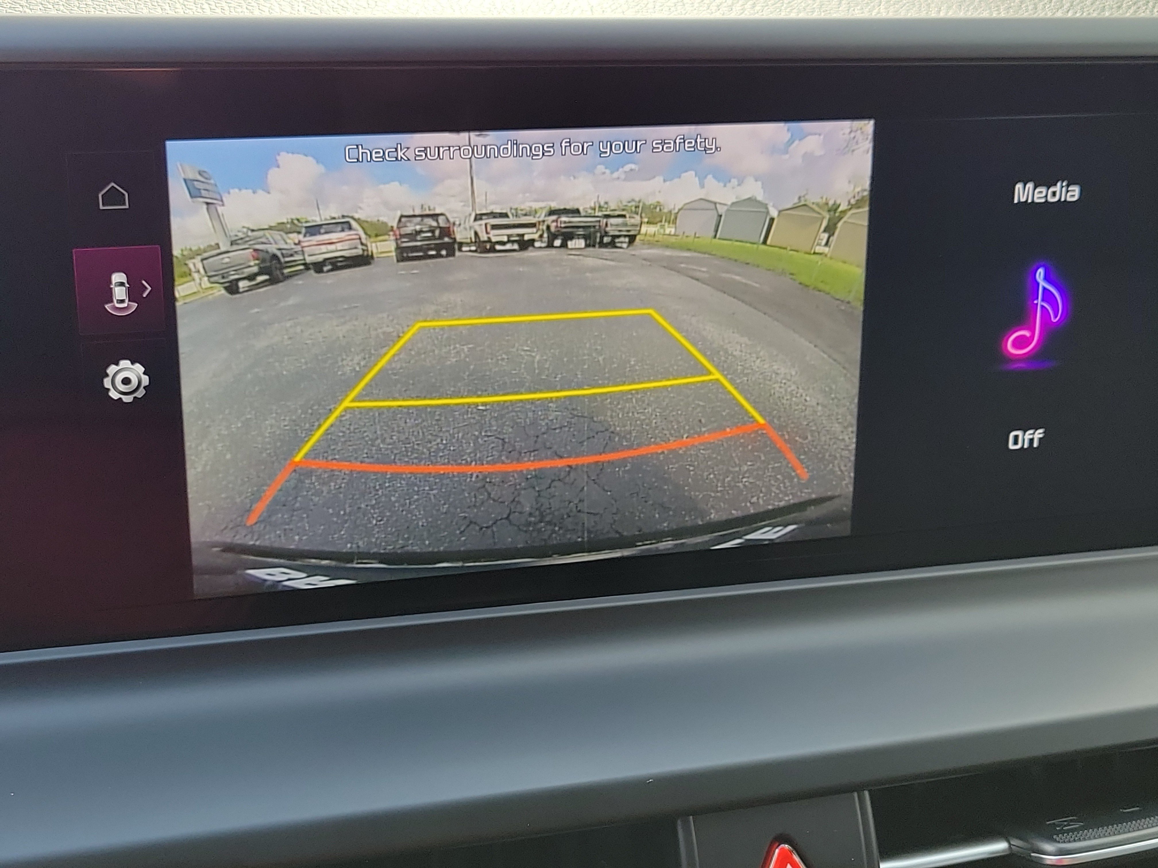 Used 2024 Kia Seltos EX FWD image 16