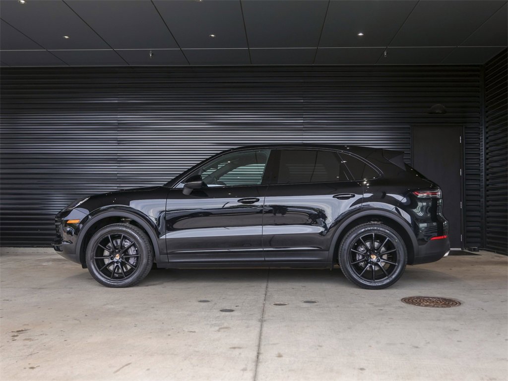 Certified 2023 Porsche Cayenne image 2