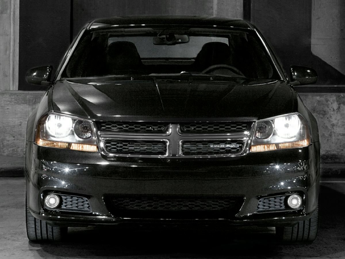 Used 2013 Dodge Avenger SE