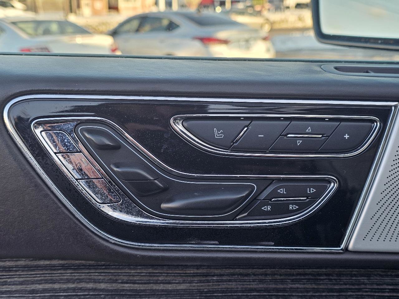 Used 2018 Lincoln Navigator L Black Label w/ Cargo Package image 21