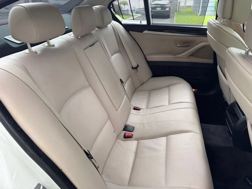 Used 2011 BMW 528i Sedan RWD image 27