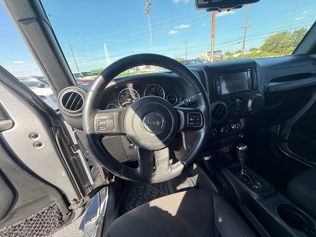 Used 2018 Jeep Wrangler Unlimited Sport S AWD/4WD image 16