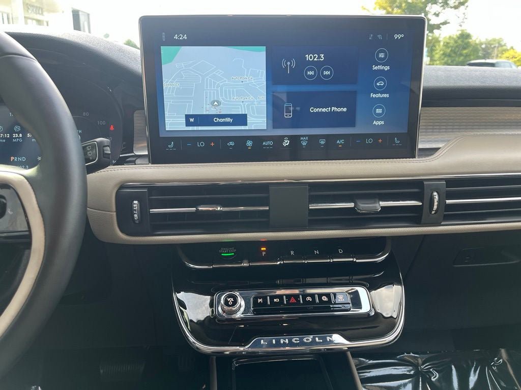 Used 2025 Lincoln Corsair AWD image 31