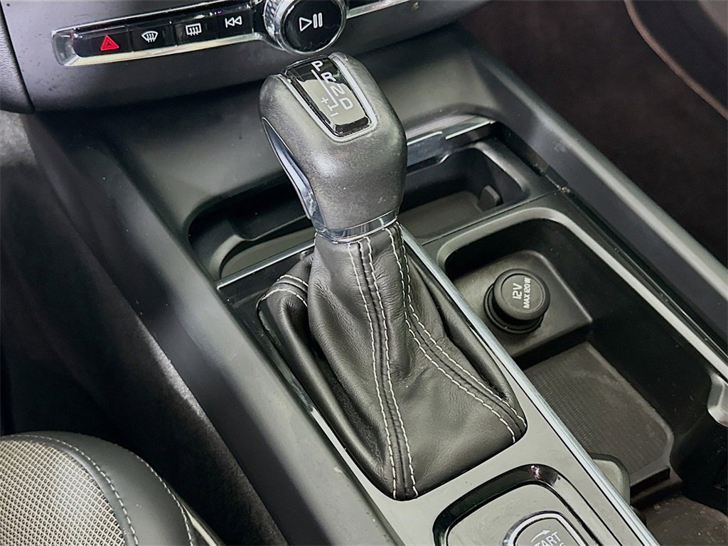 Used 2020 Volvo XC60 T5 R-Design w/ Protection Package Premier image 22