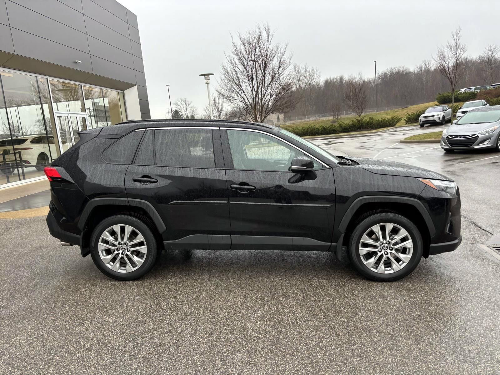 Used 2024 Toyota RAV4 XLE Premium w/ Weather Package image 8