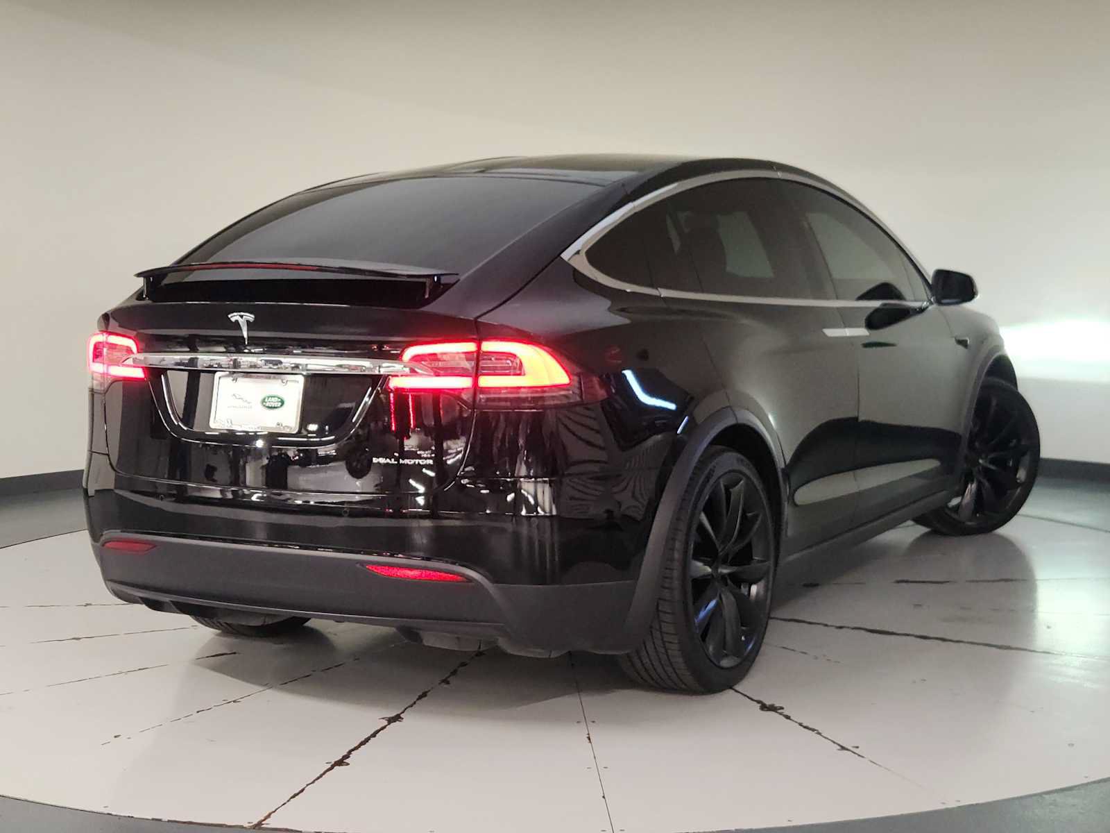 Used 2020 Tesla Model X Long Range AWD/4WD image 2