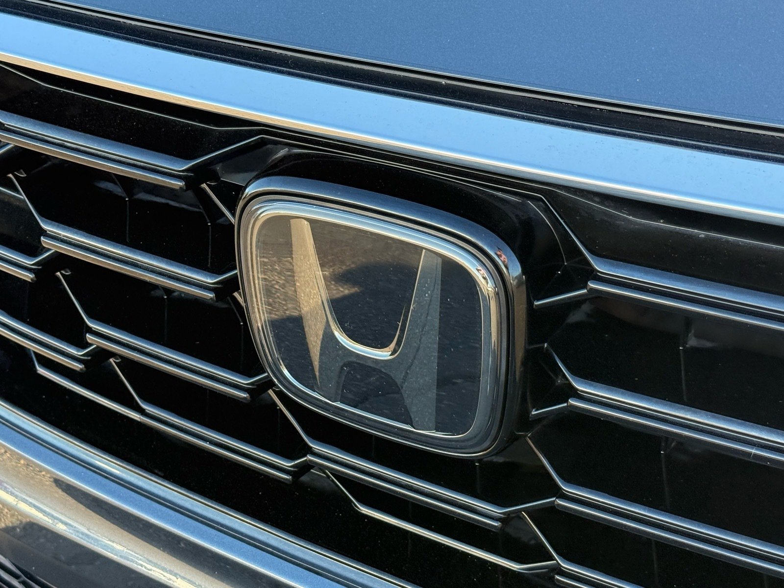 Certified 2025 Honda CR-V EX image 33