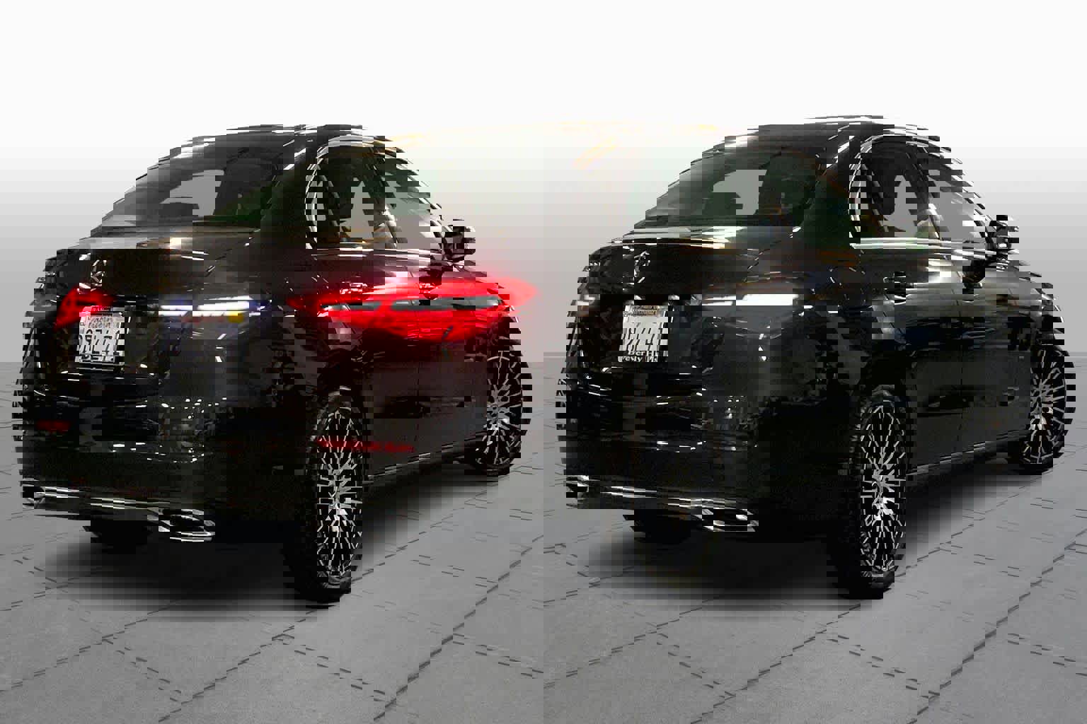 Used 2023 Mercedes-Benz C 300 Sedan image 12