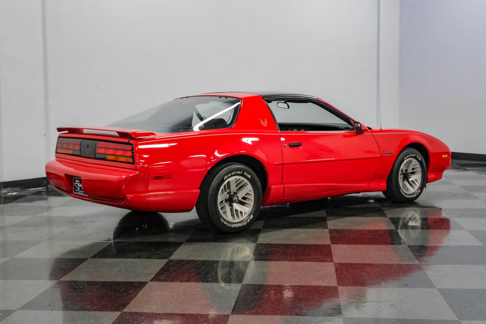 Used 1992 Pontiac Firebird Coupe RWD image 13