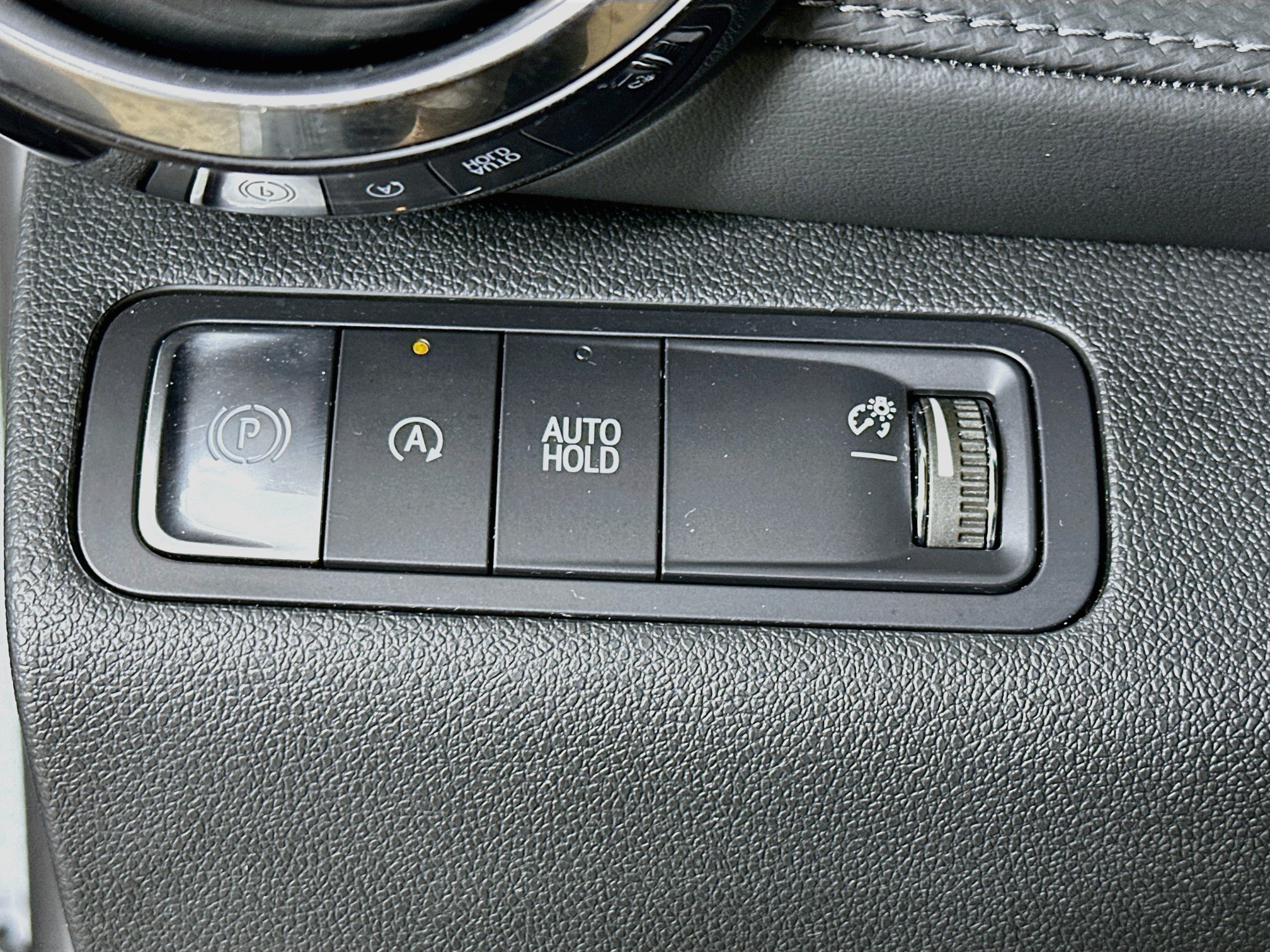 Used 2025 Chevrolet Equinox LT w/ Convenience Package II FWD image 17
