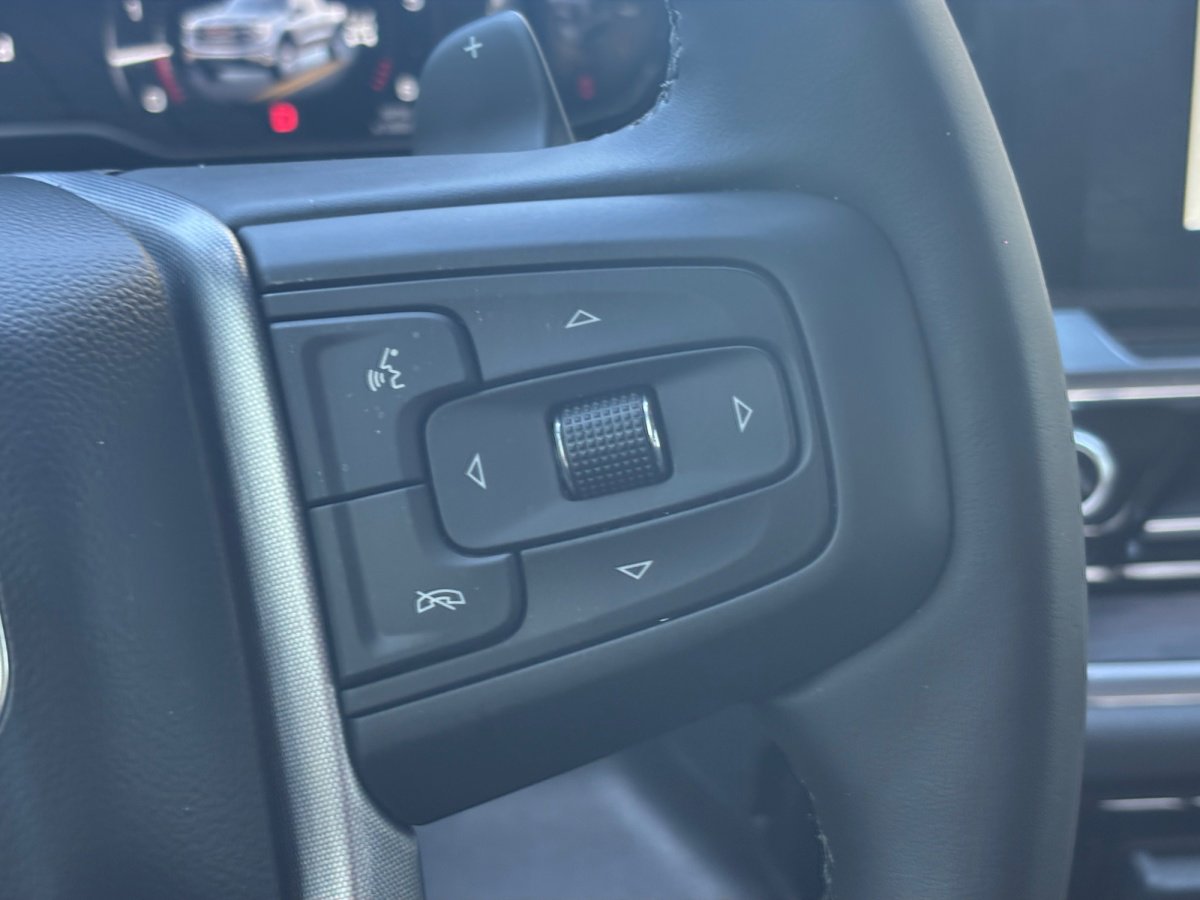 Certified 2025 GMC Sierra 1500 SLT image 13