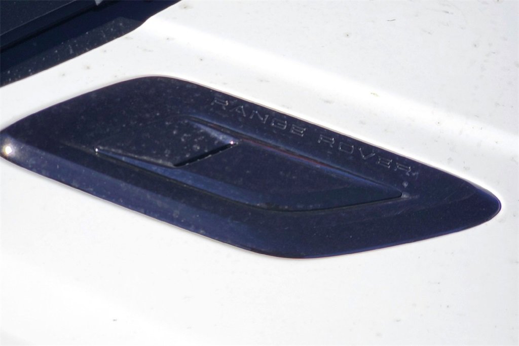 Used 2022 Land Rover Range Rover Sport HST image 5