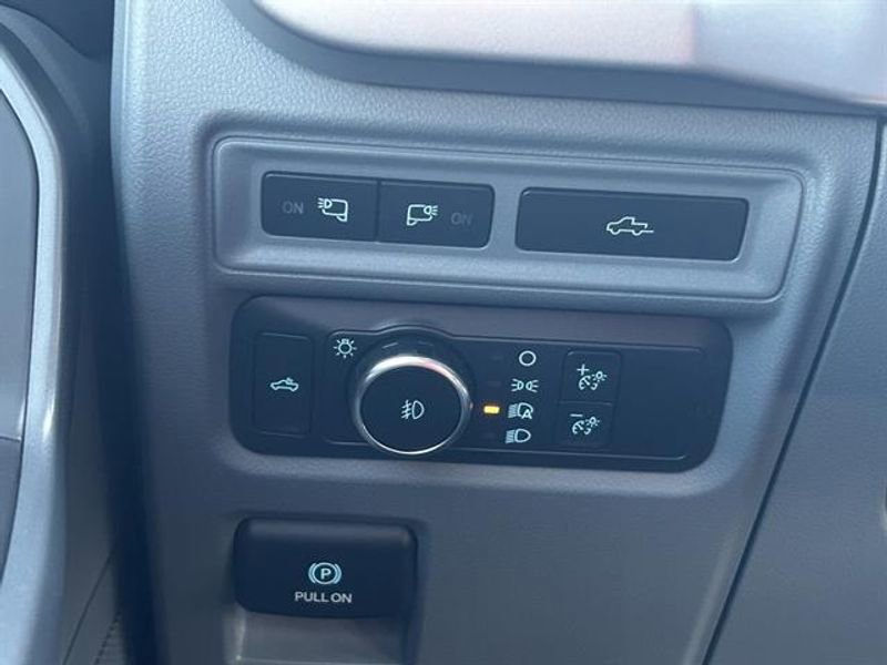 Used 2022 Ford F150 XLT w/ Equipment Group 302A High image 17