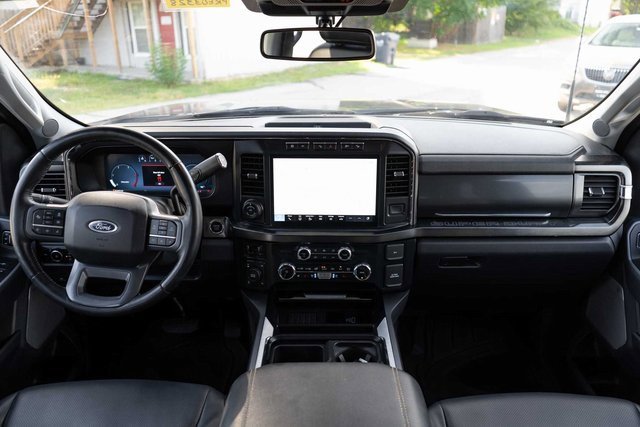 Used 2023 Ford F250 Lariat w/ Sport Appearance Package image 15