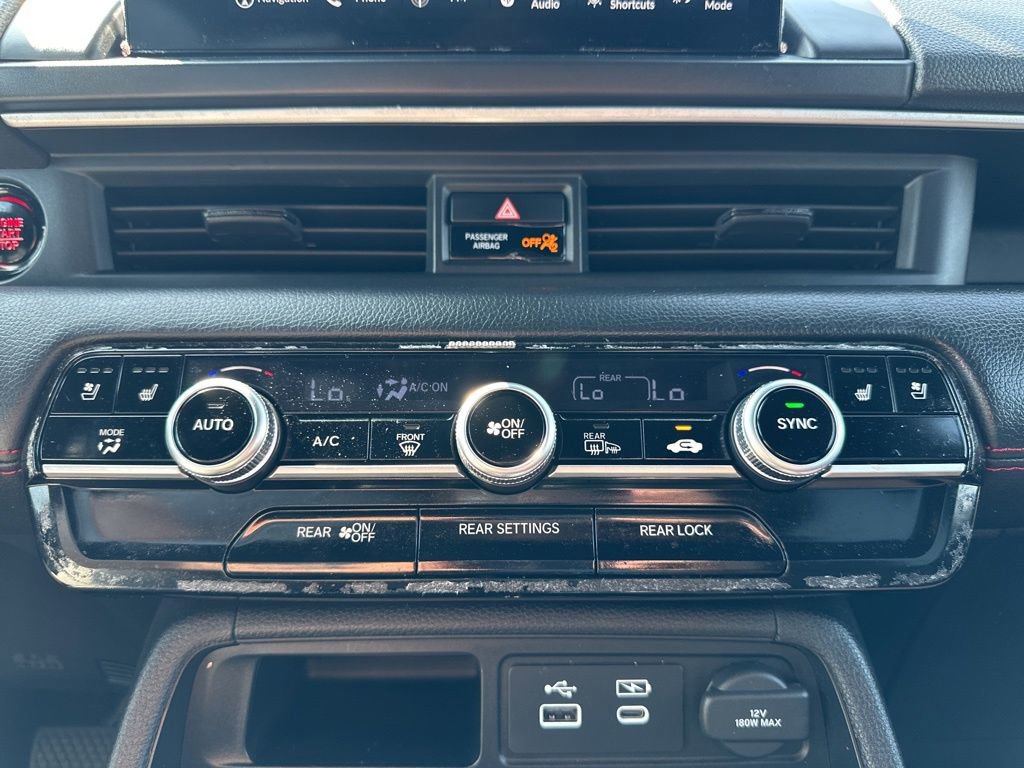 Used 2025 Honda Pilot Black Edition image 25