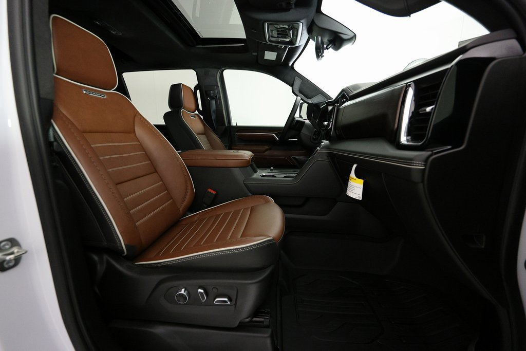 Used 2025 GMC Sierra 2500 Denali Ultimate image 13