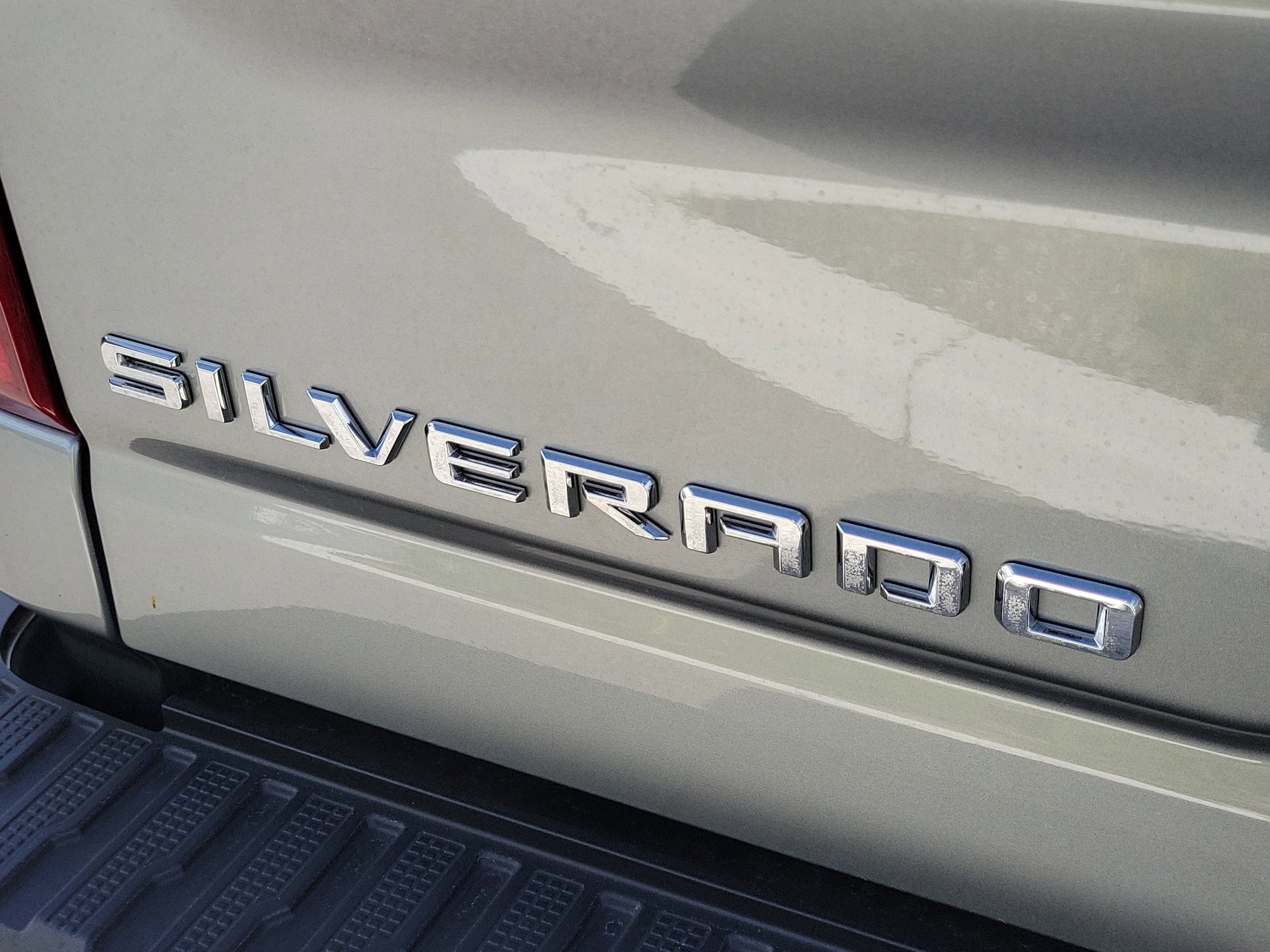 Used 2025 Chevrolet Silverado 2500 LT w/ All Star Edition RWD image 8