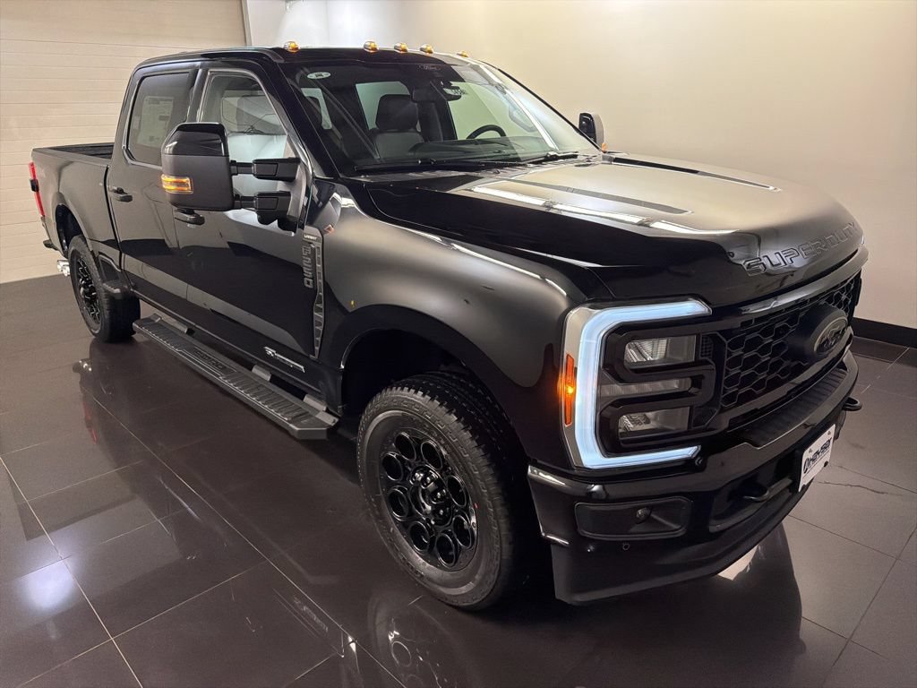 New 2026 Ford F250 Lariat w/ Black Appearance Package AWD/4WD image 1