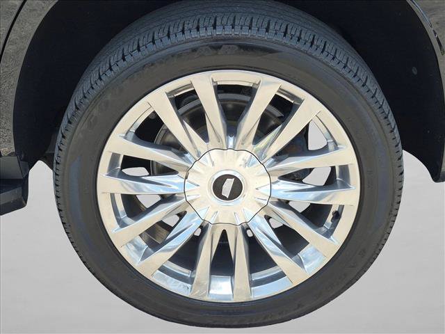 Used 2021 Cadillac Escalade Premium Luxury RWD image 25