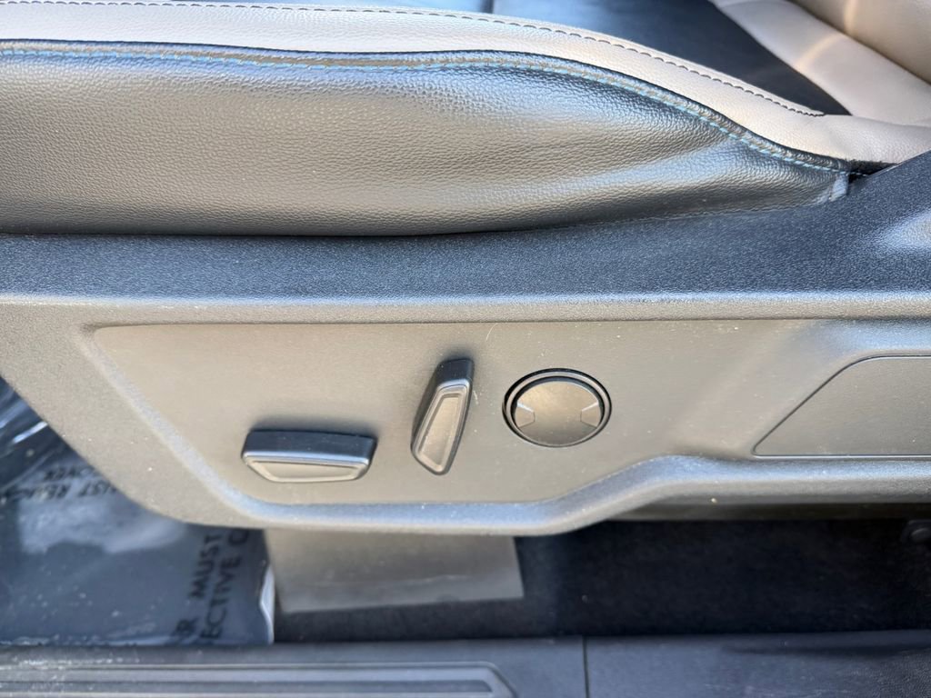 Used 2024 Ford Bronco Wildtrak image 16