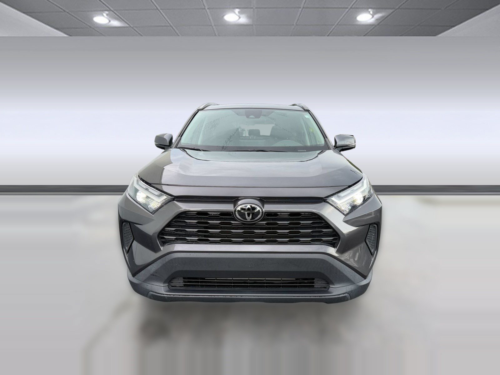 Used 2023 Toyota RAV4 XLE w/ Convenience Package FWD image 6