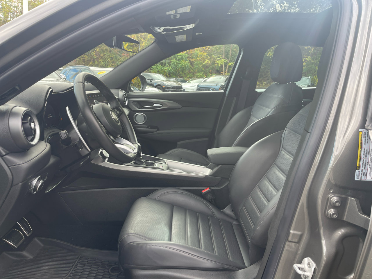 Used 2024 Alfa Romeo Tonale Veloce image 17