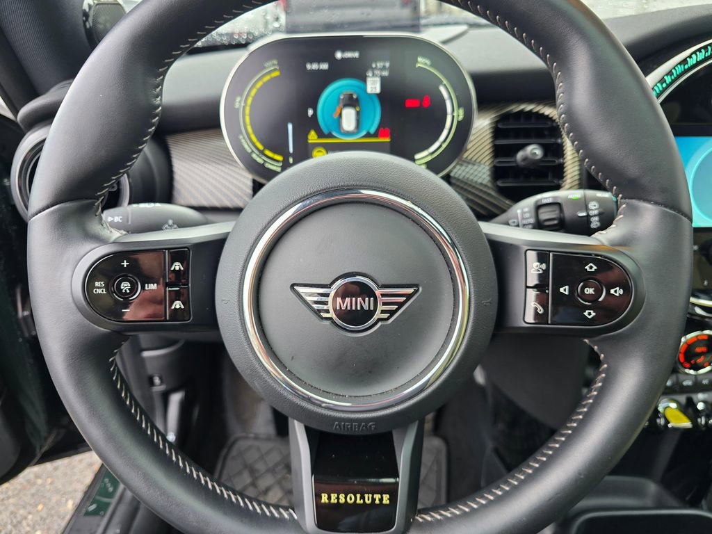 Used 2024 MINI Cooper SE w/ MINI Resolute Edition image 22