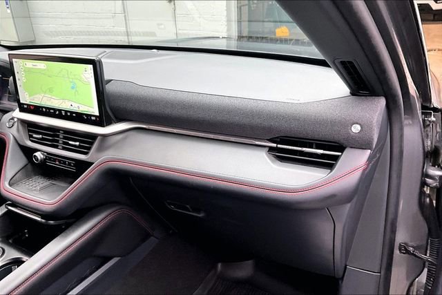 Used 2025 Ford Explorer ST-Line w/ Premium Package image 16