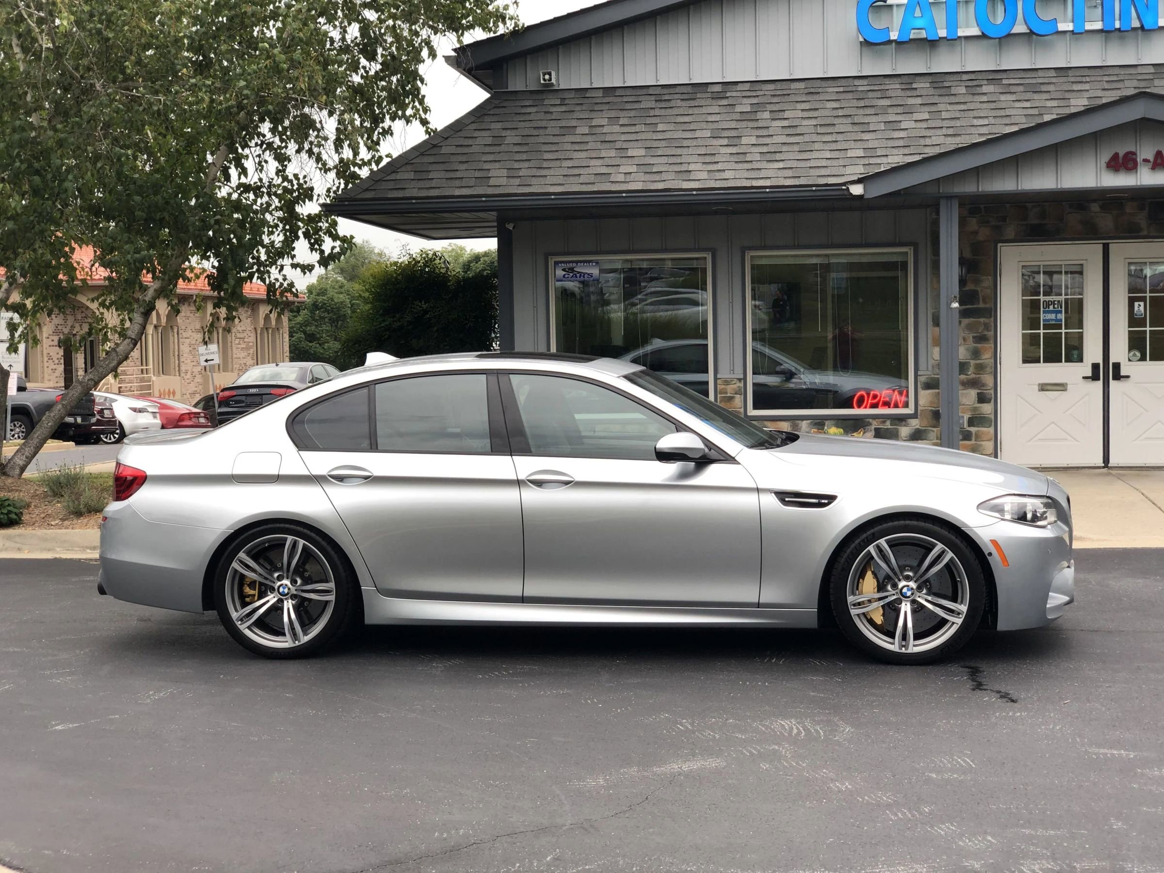 Used 2016 BMW M5 image 7