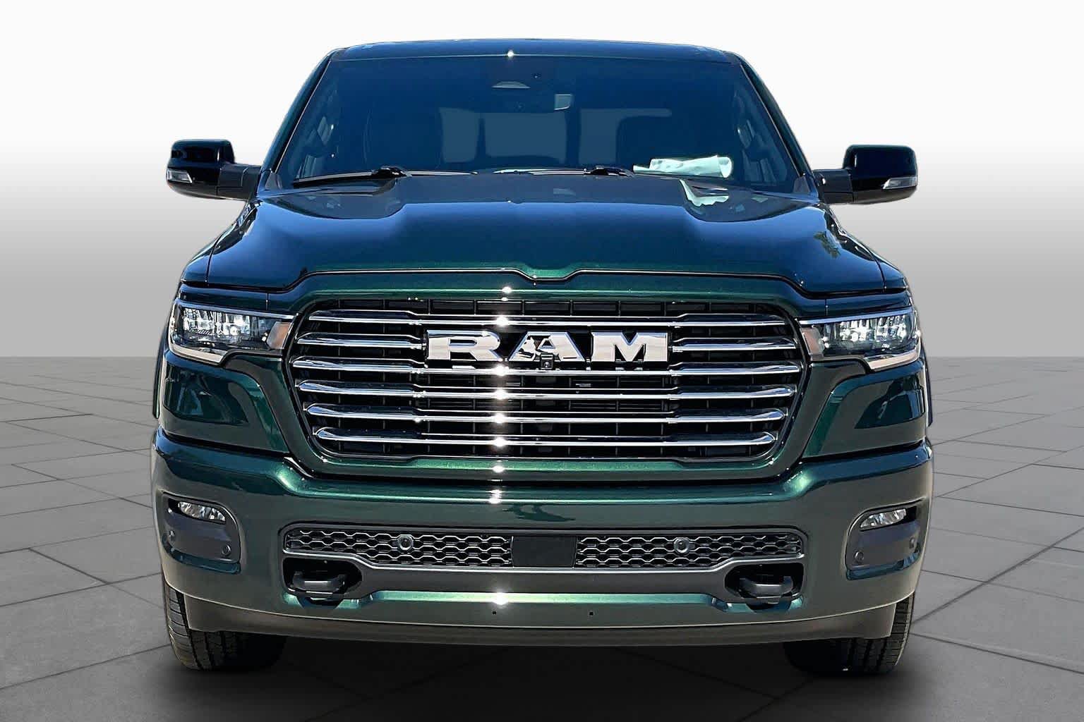 New 2027 RAM 1500 Laramie AWD/4WD image 3