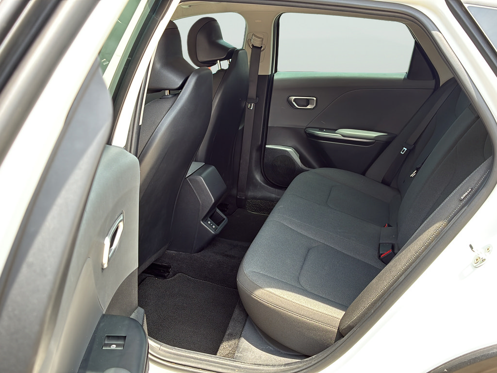 Used 2025 Kia K4 FWD image 16