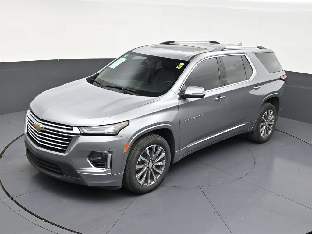 Used 2023 Chevrolet Traverse Premier FWD image 12