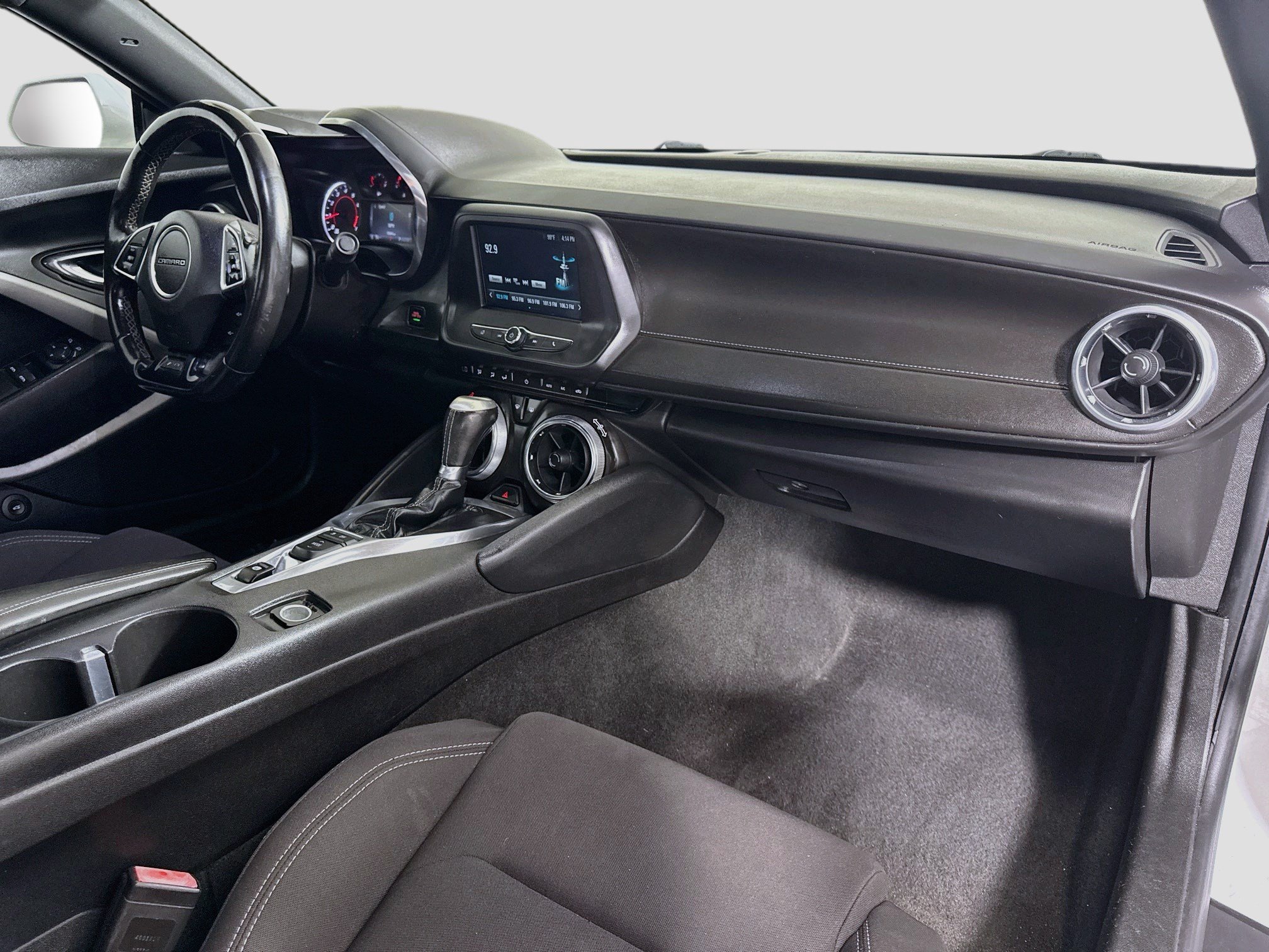 Used 2017 Chevrolet Camaro LT RWD image 28