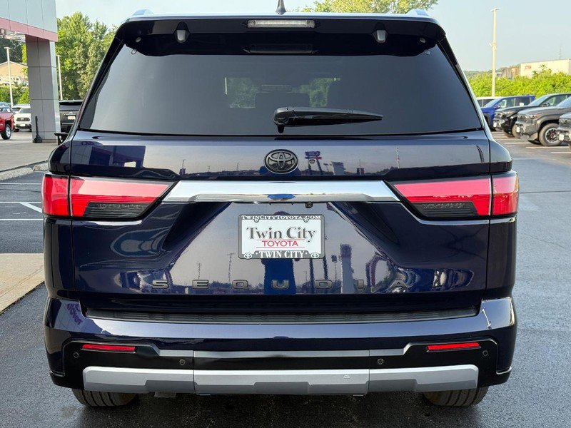 Used 2024 Toyota Sequoia Limited w/ Tow Technology Package image 5