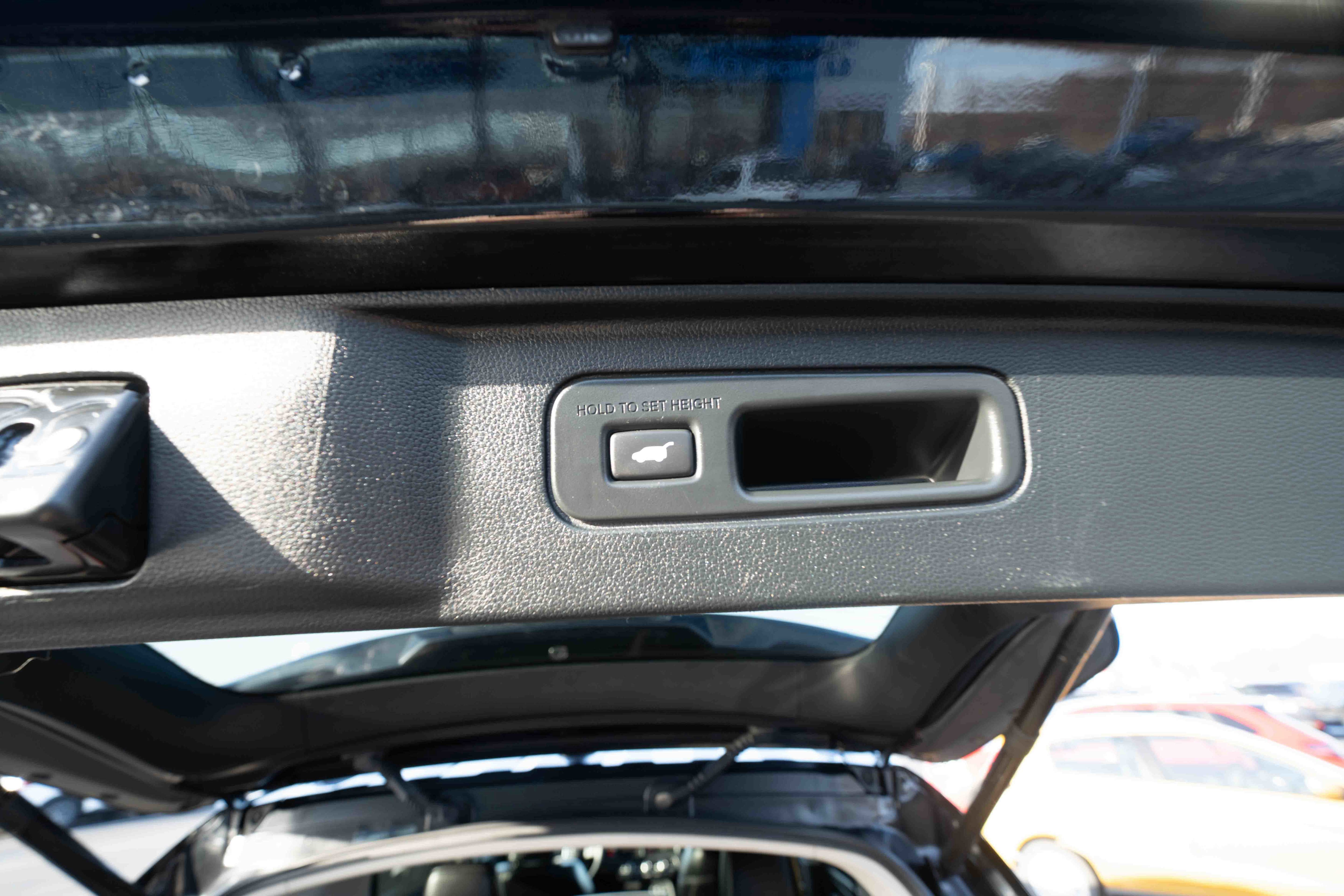 Used 2024 Honda Pilot Touring image 29