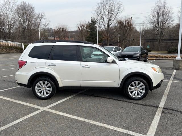 Used 2012 Subaru Forester 2.5X Premium w/ All-Weather Pkg image 9
