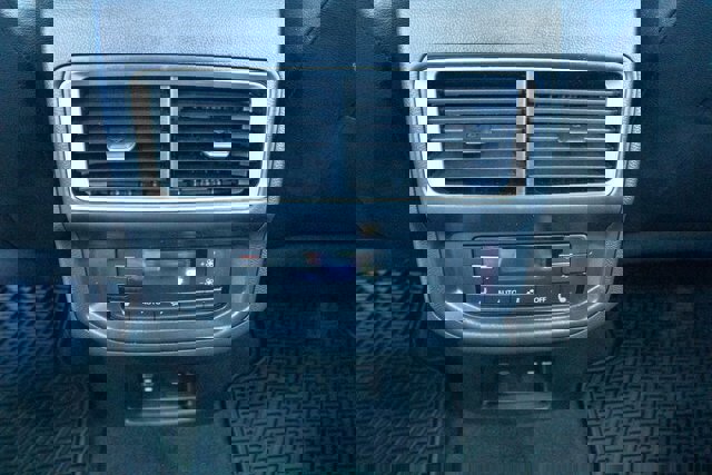 New 2026 Volkswagen Atlas SEL Premium R-Line image 34