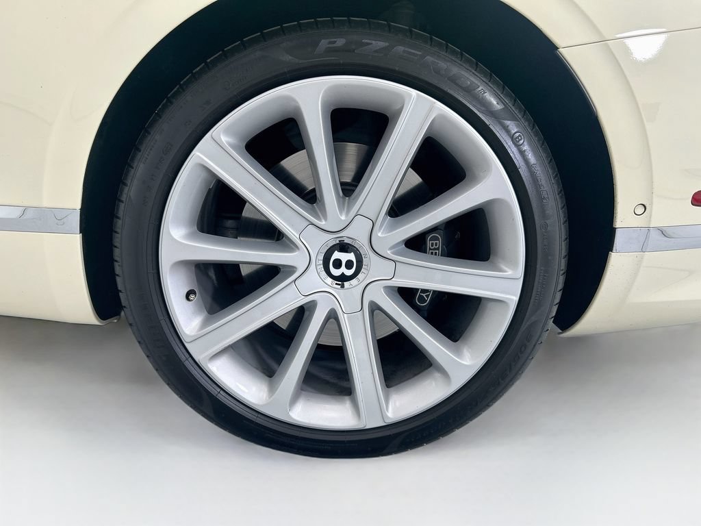 Certified 2022 Bentley Continental GT AWD/4WD image 35