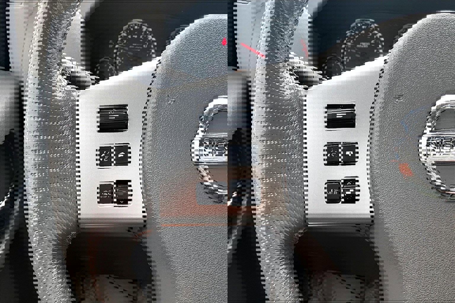 Used 2017 Nissan Frontier SL AWD/4WD image 22