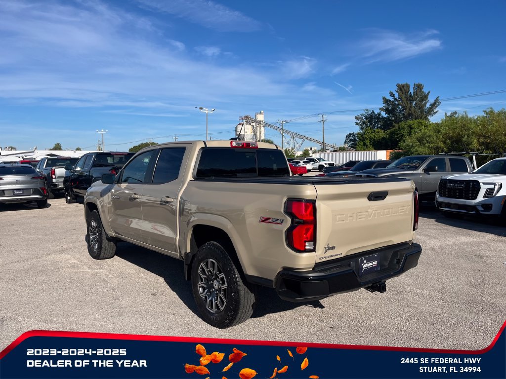 Used 2023 Chevrolet Colorado Z71 w/ Z71 Convenience Package 2 AWD/4WD image 5