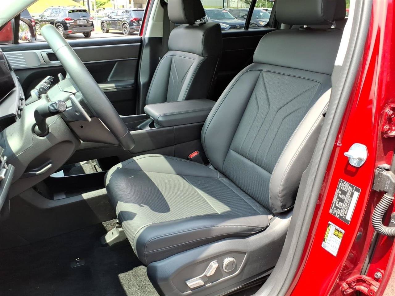 Used 2026 Hyundai Santa Fe SEL AWD/4WD image 7