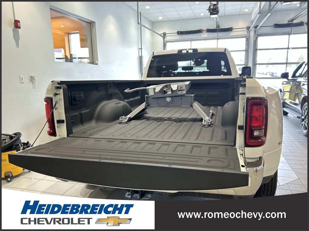 Used 2025 RAM 3500 Big Horn image 15