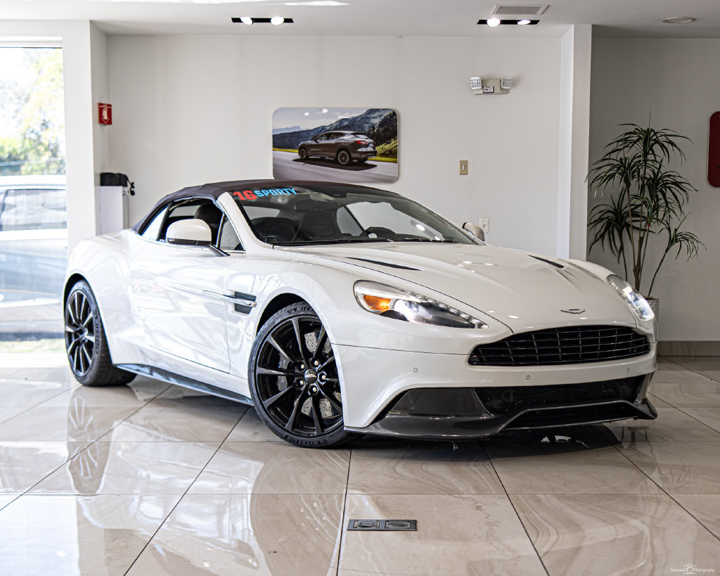 Used 2016 Aston Martin Vanquish Volante RWD image 5