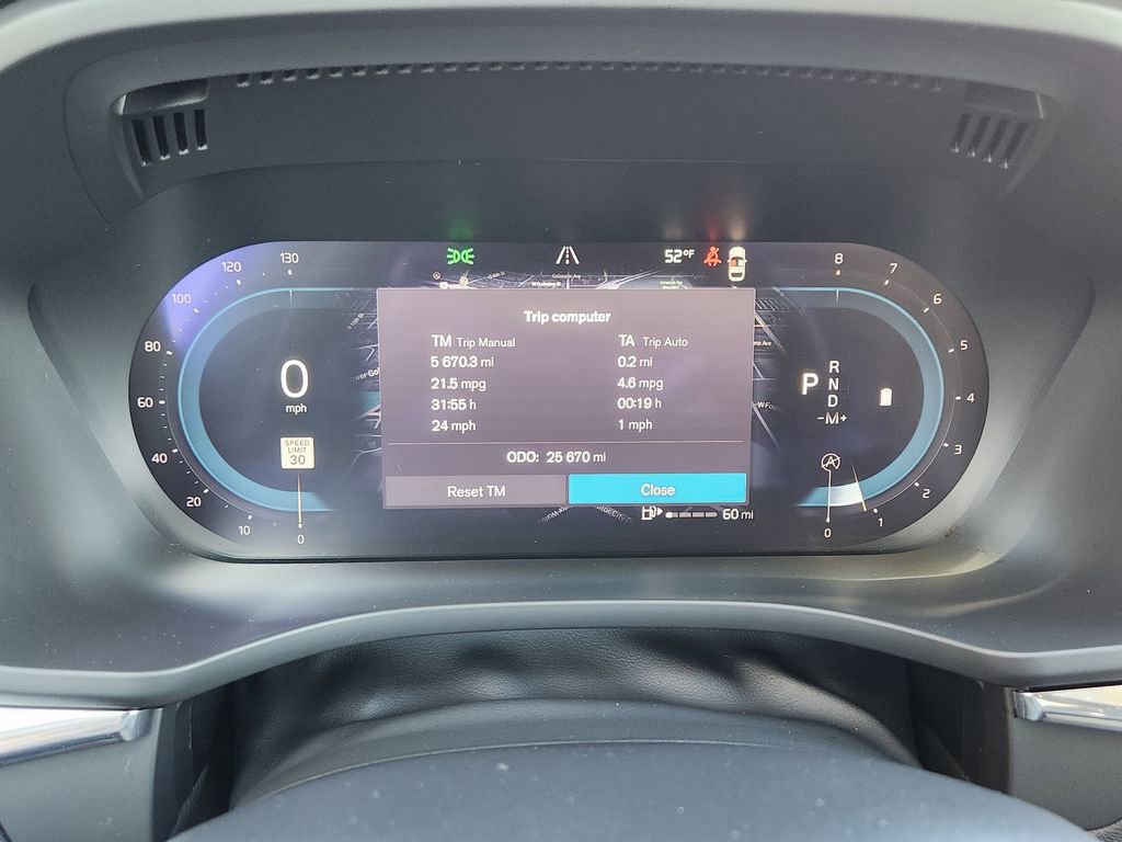 Used 2023 Volvo XC60 B5 Plus image 6