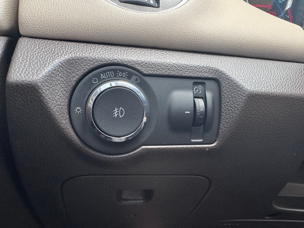 Used 2014 Chevrolet Cruze LT w/ Enhanced Safety Package FWD image 31