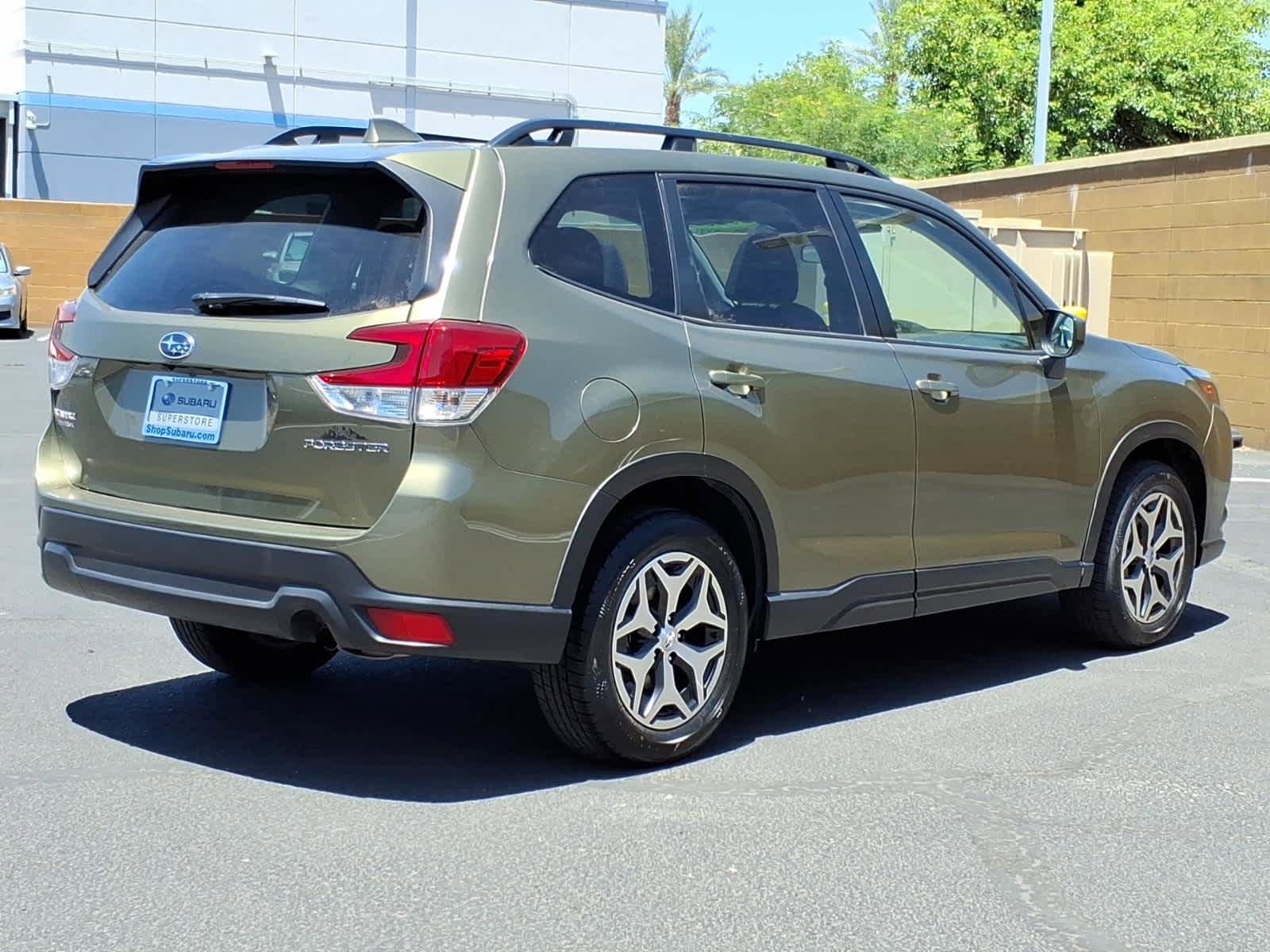 Used 2023 Subaru Forester Premium AWD/4WD image 7