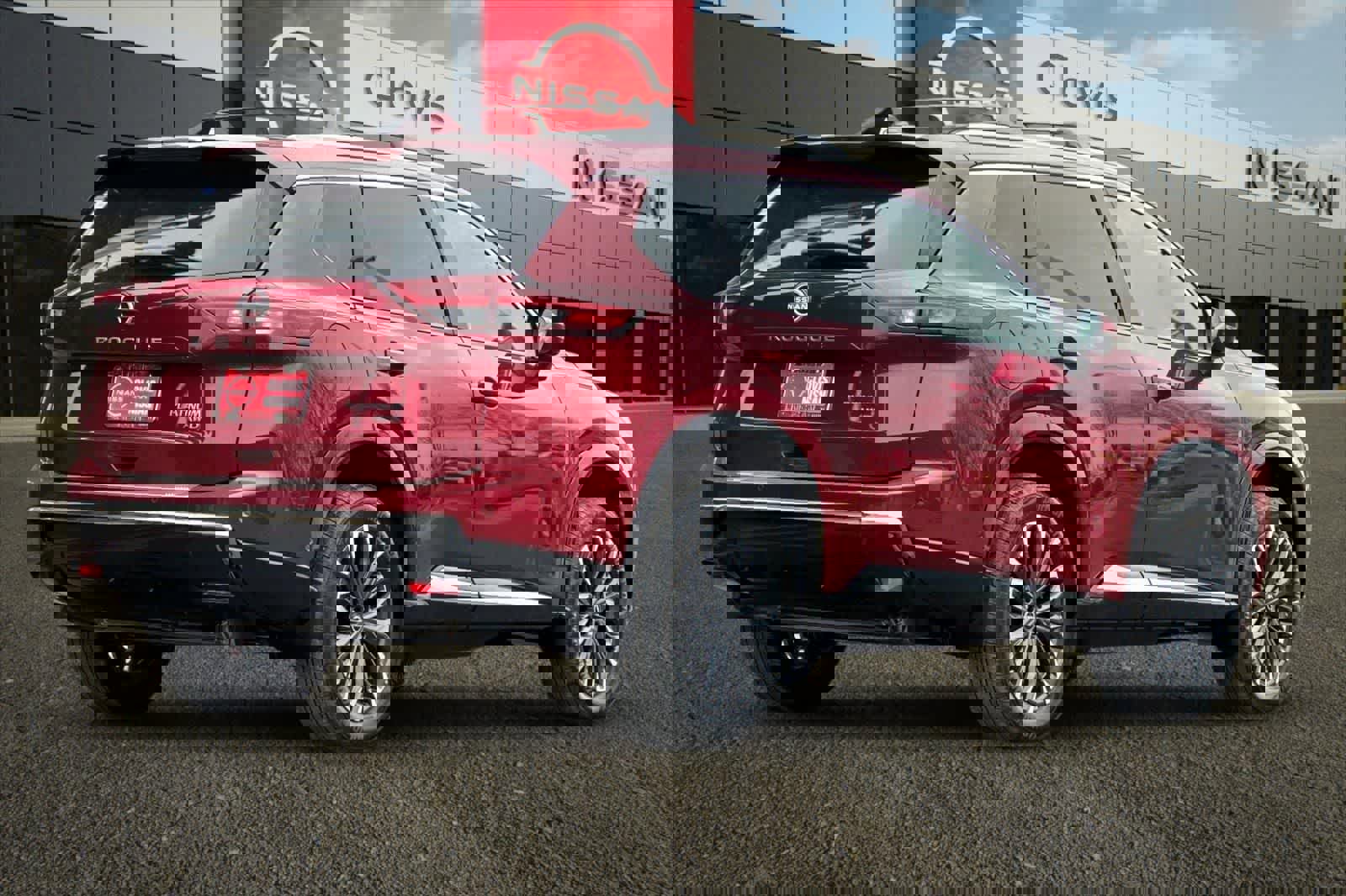 New 2026 Nissan Rogue Platinum w/ Platinum Premium Package image 3