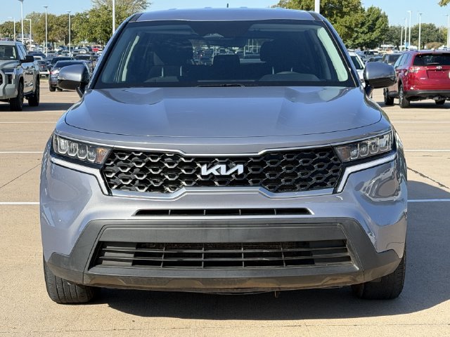 Used 2023 Kia Sorento LX FWD image 7