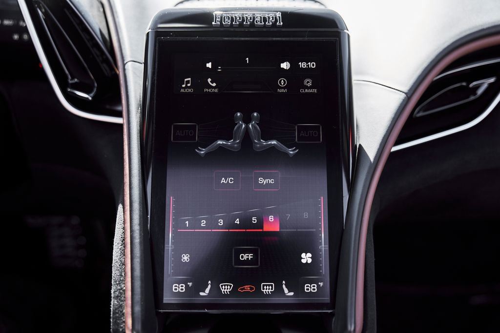Used 2024 Ferrari Roma Spider RWD image 65